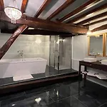 בית הארחה 24h Le Mans Chateau De Lauresse D'hotes Luxe, Avec Services Lombron