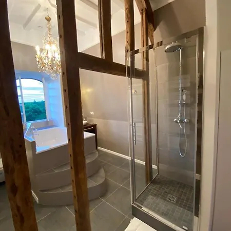 24h Le Mans Chateau De Lauresse D'hotes Luxe 招待所 4*