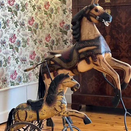 24h Le Mans Chateau De Lauresse D'hotes Luxe 招待所 4*