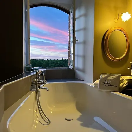 Konukevi 24h Le Mans Chateau De Lauresse D'hotes Luxe