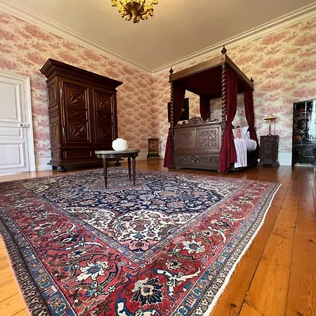 24h Le Mans Chateau De Lauresse D'hotes Luxe Pensionat *