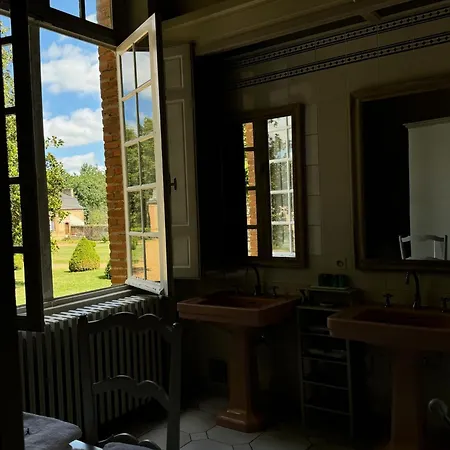 24h Le Mans Chateau De Lauresse D'hotes Luxe Guest house
