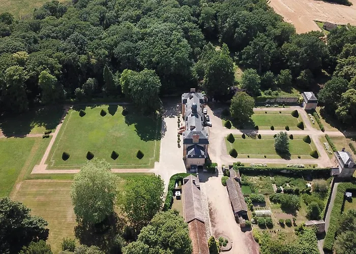 招待所 24h Le Mans Chateau De Lauresse D'hotes Luxe, Avec Services 4*